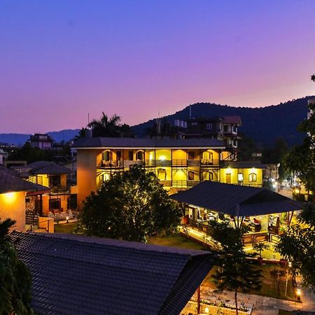 The Lakeside Retreat Resort & Spa By Best Resort Nepal Pokhara Bagian luar foto
