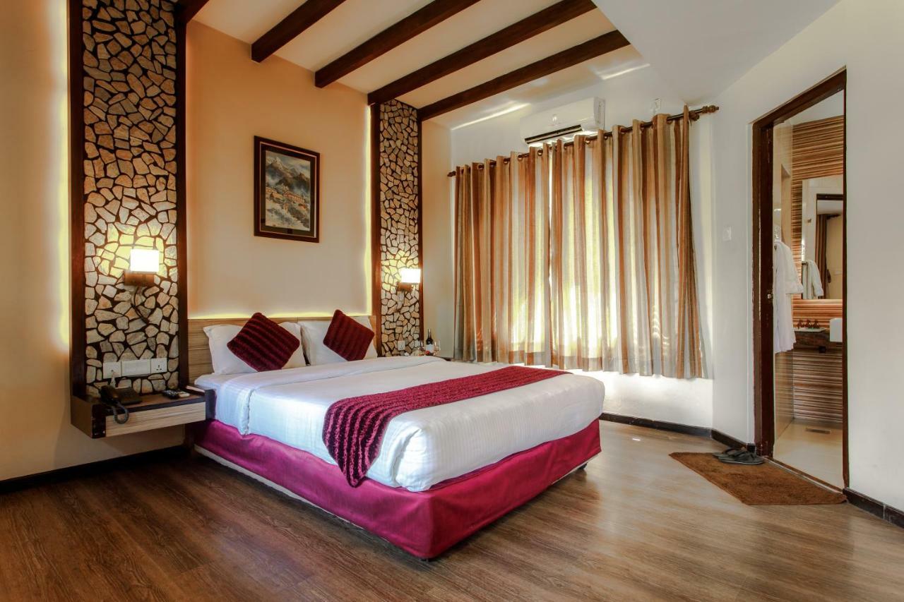 The Lakeside Retreat Resort & Spa By Best Resort Nepal Pokhara Bagian luar foto